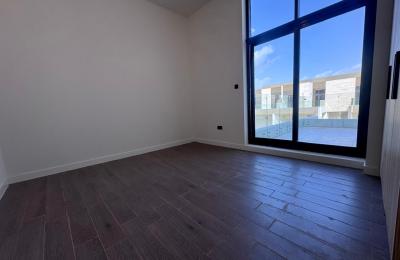 SINGLE ROW | UNDER OP | URGENT SALE