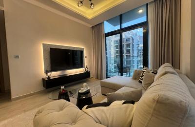 Modern Luxury 1BR | Stylish Living in Meydan