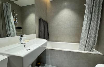 Luxury 1BR Apartment | Water View | District One