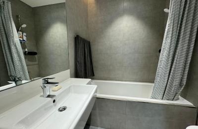 Luxury 1BR Apartment | Water View | District One
