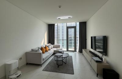Luxury 1BR Apartment | Water View | District One
