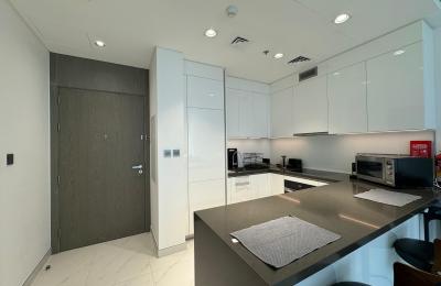 Luxury 1BR Apartment | Water View | District One