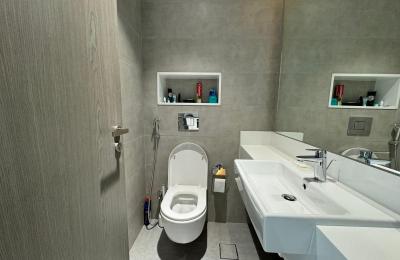 Luxury 1BR Apartment | Water View | District One