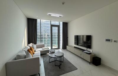 Luxury 1BR Apartment | Water View | District One