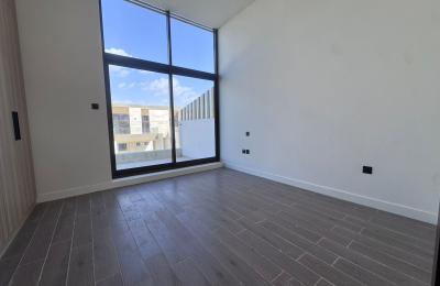 Elie Saab Luxury Villa | Corner Unit | Below OP Price